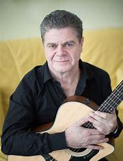 Gustavo Santaolalla